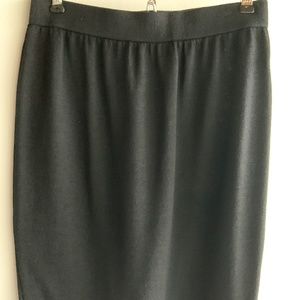ST JOHN Classic Santana Knit Skirt Black EUCSize 6